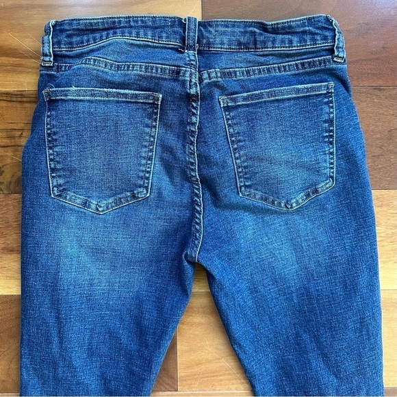 Pistola Distressed Cropped Jeans - Picture 6 of 9